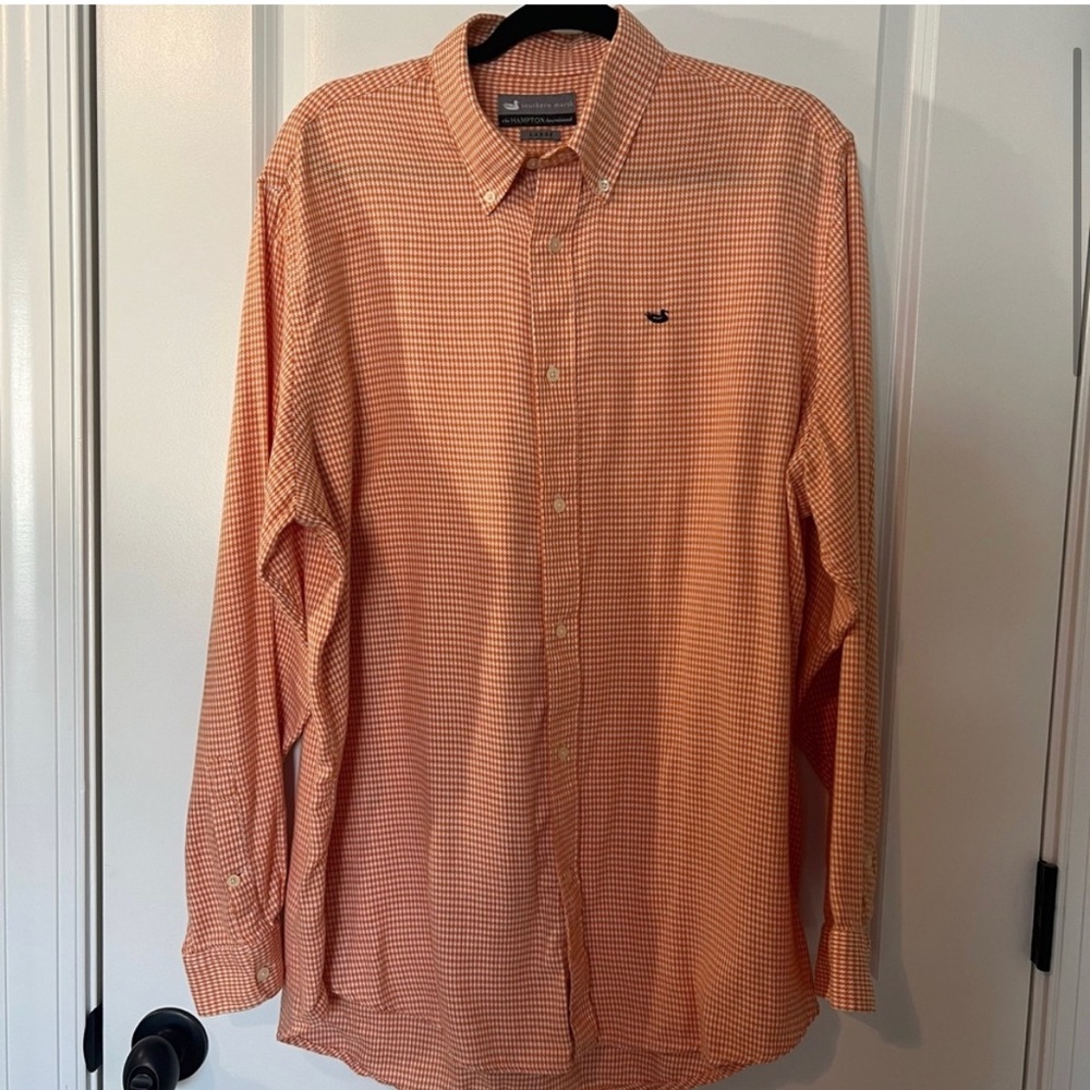 Southern Marsh The Hampton Houndstooth Button Down
